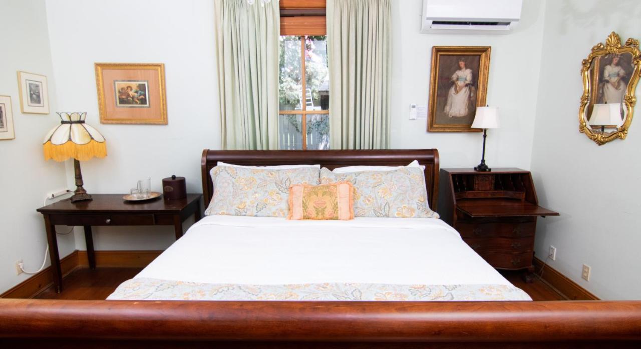 Sweetwater Branch Inn เกนส์วิลล์ ห้อง รูปภาพ